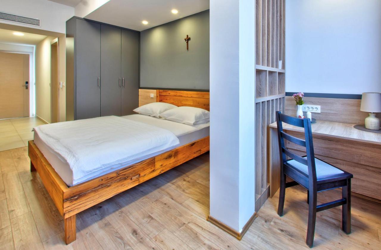 Hotel Dompes Mostar Eksteriør bilde