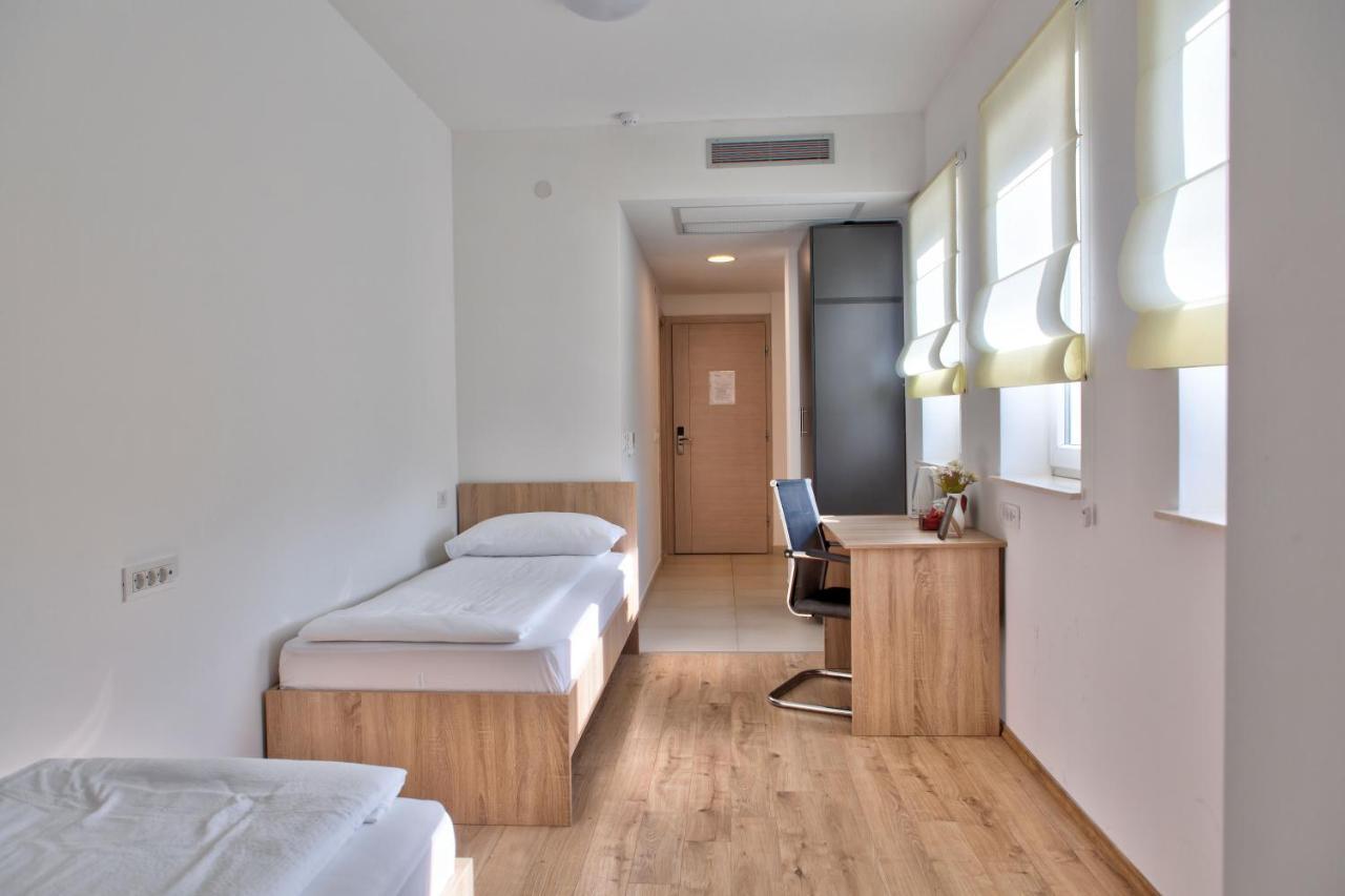 Hotel Dompes Mostar Eksteriør bilde